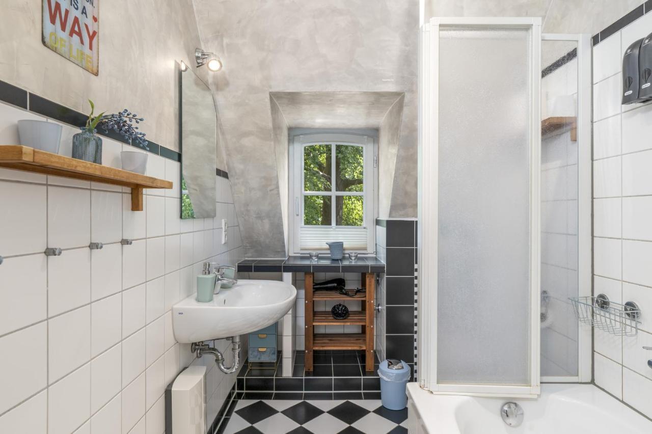 Apartment Free Living - Buddha Design, Natur, Parkplatz, Washer