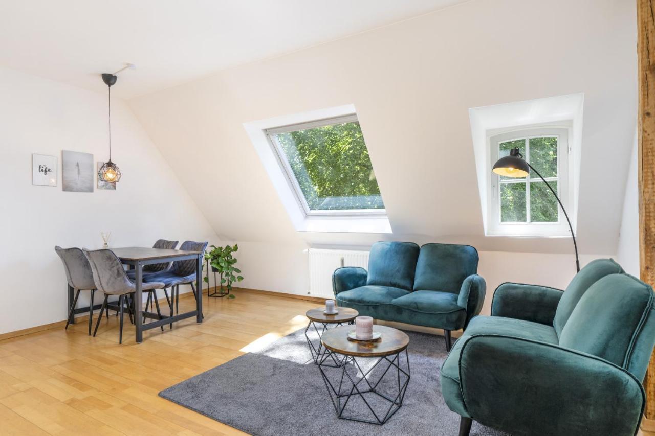 Free Living - Buddha Design, Natur, Parkplatz, Washer Wolfsburg