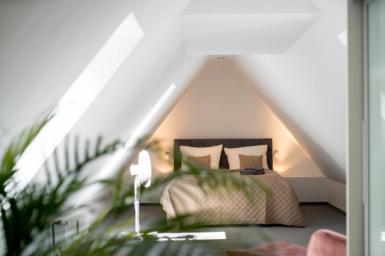 Free Living - Buddha Design, Natur, Parkplatz, Washer Apartment